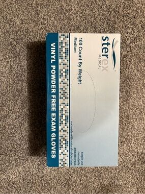 Sterex Vinyl Powder-Free Exam Gloves - clear Box of 100, Medium) - 2 boxes